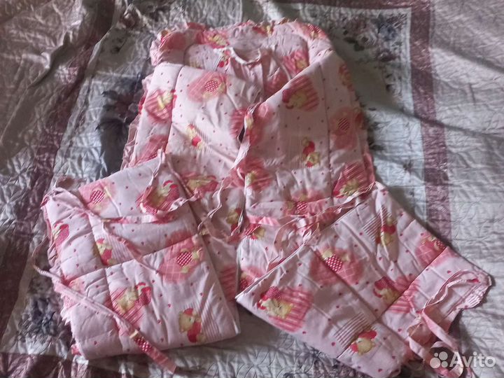 Бортики на кроватку