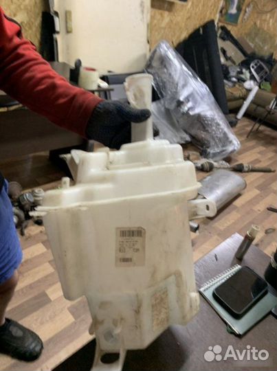 Бачок омывателя Kia Ceed 2