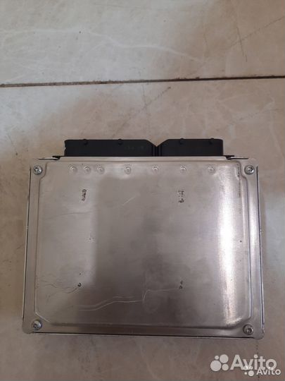 Блок управления двигателем (эбу) Audi А4 B7