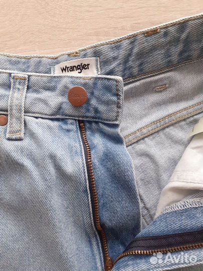 Джинсовые шорты wrangler почти новые xs