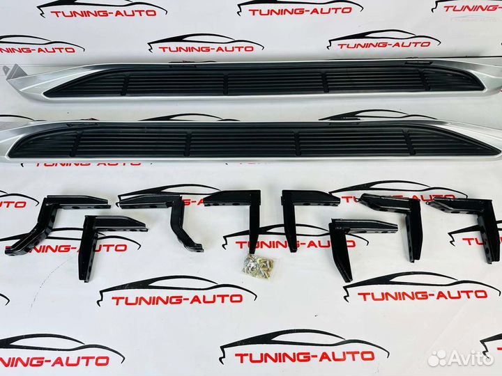 Подножки Toyota Land Cruiser 100 с подсветкой Z017