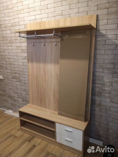 Мебель в прихожую с зеркалом