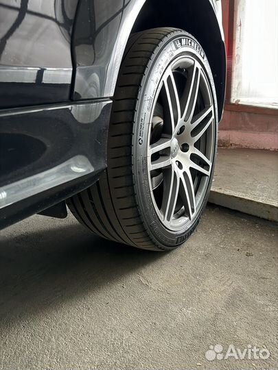 Michelin Pilot Sport 4 S 295/35 R21