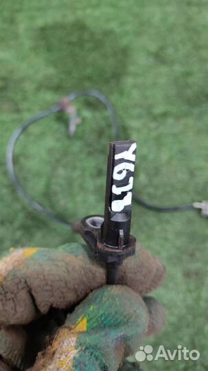 Датчик ABS передний правый Subaru Forester SJ/S13