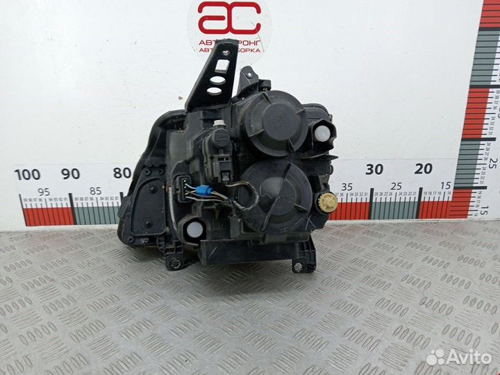 Фара передняя для Renault Modus 8200540239