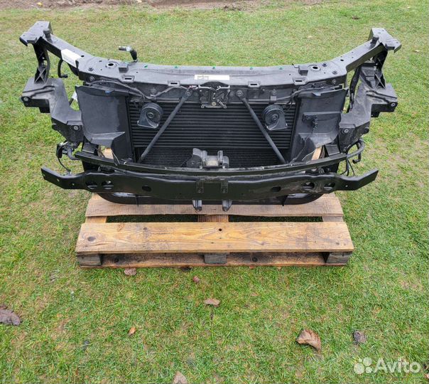 Jeep Grand Cherokee WK2 передняя панель кассета