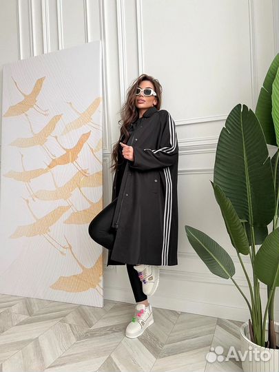 Трендовый тренч Balenciaga