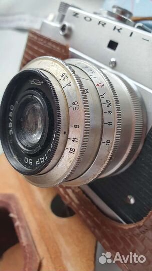 Фотоаппарат пленочный и аксессуары