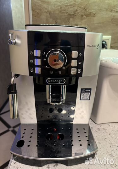 Кофемашина delonghi, 22.110b