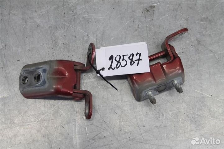 Петли двери задней правой Nissan Qashqai J10 дор