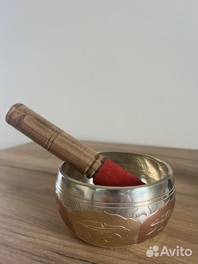 Поющая чаша