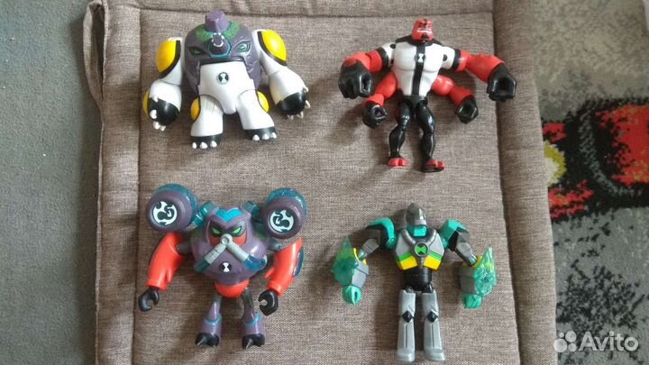 Фигурки Бен 10