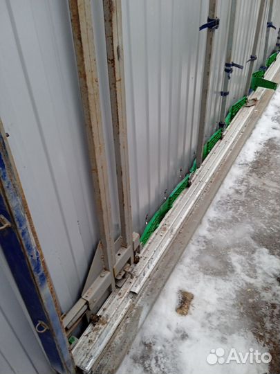 Фурнитура для фургонов