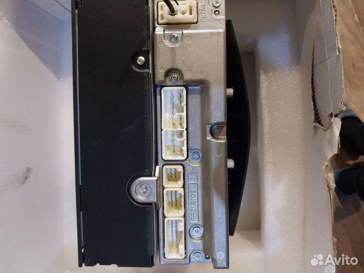 Магнитола на toyota rav4