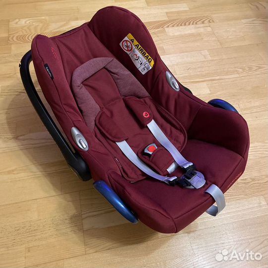 Автокресло 0+ Maxi-Cosi CabrioFix (Essential Red)
