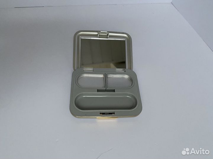 Футляр для теней, румян, пудры Mary Kay