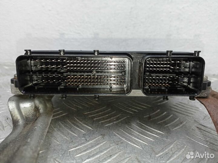 Блок управления двигателем Toyota Camry