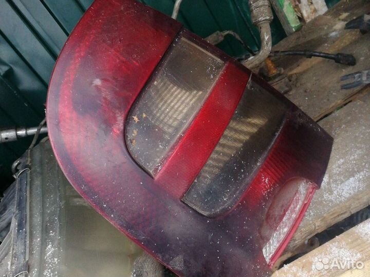 Задний левый фонарь шкода фабия