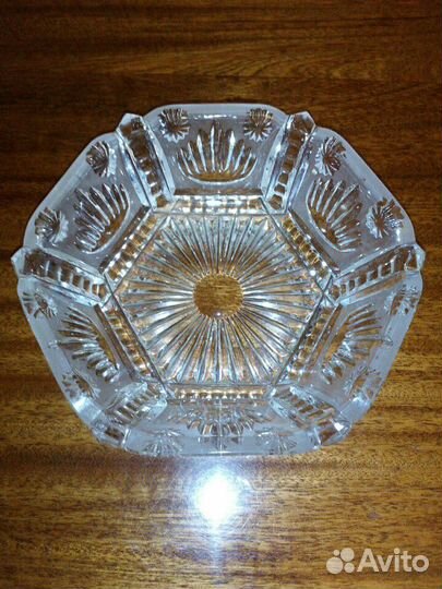 Ваза хрустальная