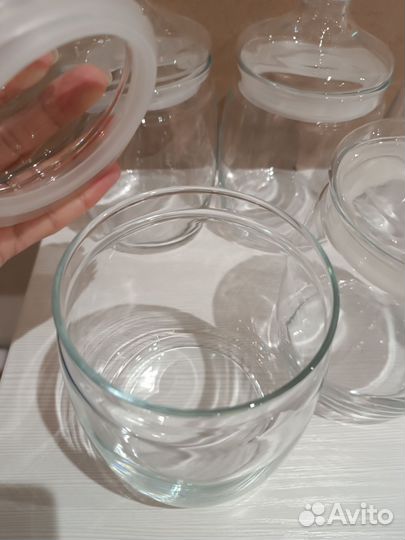 Банка стеклянная с крышкой