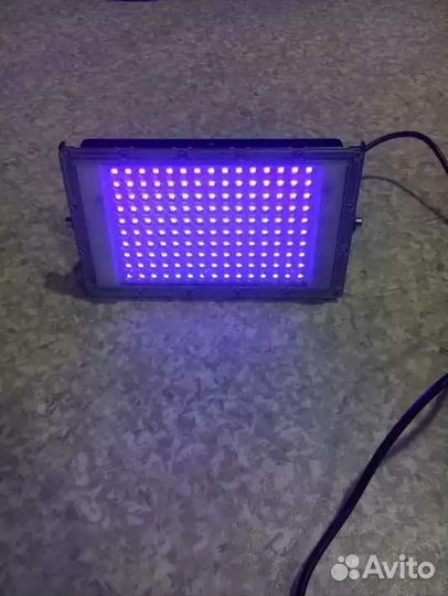 Очень яркий Ультрафиолетовый Светильник UvLight