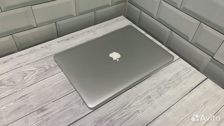 MacBook Pro 15“ 2015 — i7, 16/256, 77 циклов
