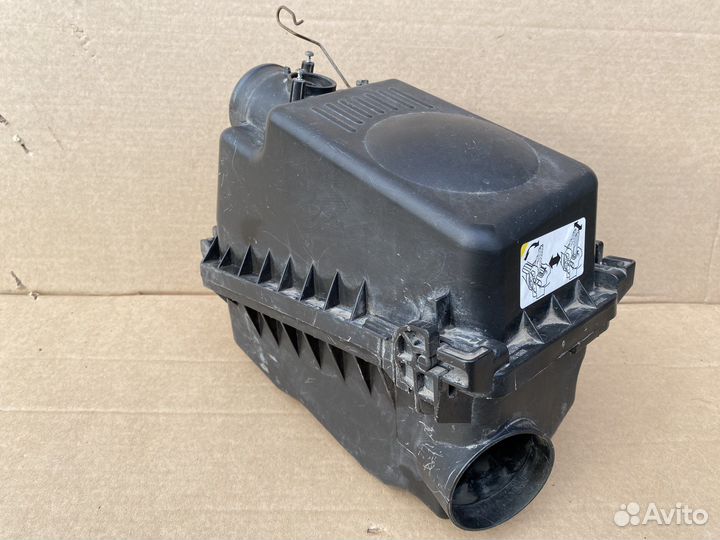 Корпус воздушного фильтра Toyota Corolla 120