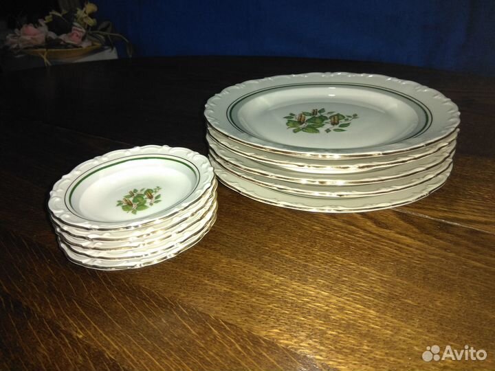 Розетки,тарелки фарфоровые гдр