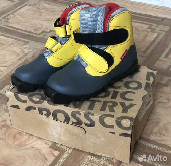 Ботинки лыжные Marax новые