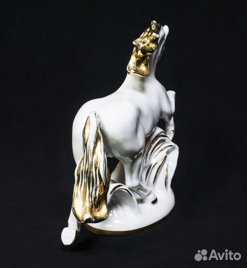 Статуэтка Конь-огонь, лфз, 1960-е годы, потертости