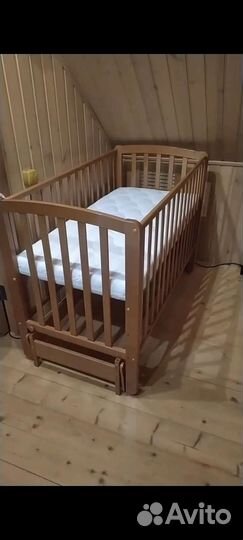 Детская кроватка с продольным маятником + матрас