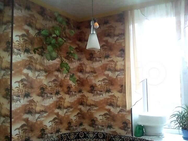 2-к. квартира, 30 м², 3/3 эт.