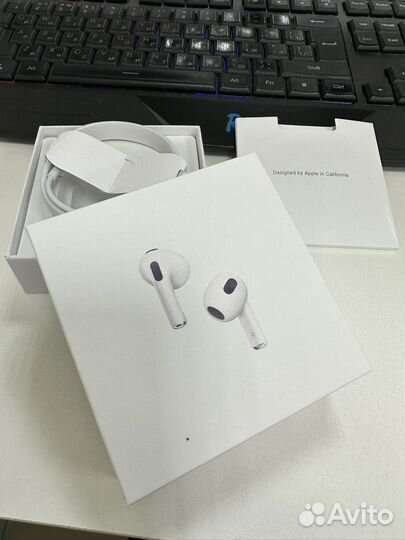Беспроводные наушники apple airpods 3