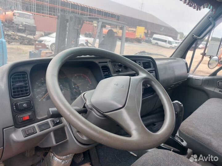 Mitsubishi Fuso Canter, 2001