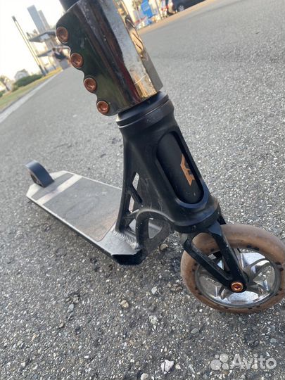 Трюковой самокат skip ттрюковый