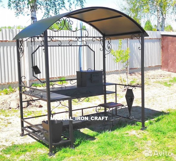 Беседка с мангалом