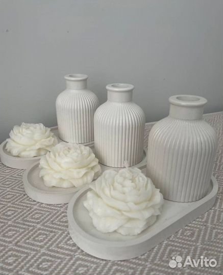 Декор из гипса/ваза с сухоцветами