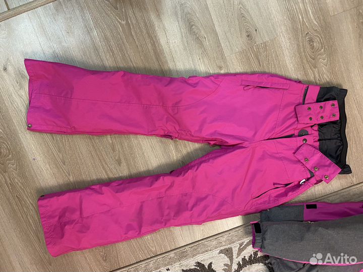 Костюм женский горнолыжный размер 44-46, (М)