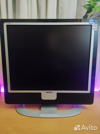 Монитор Philips