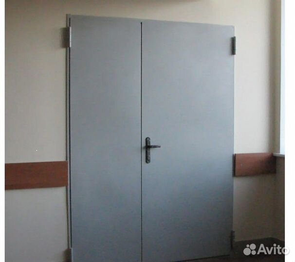 Подъездная дверь на этаже (хлопушка)