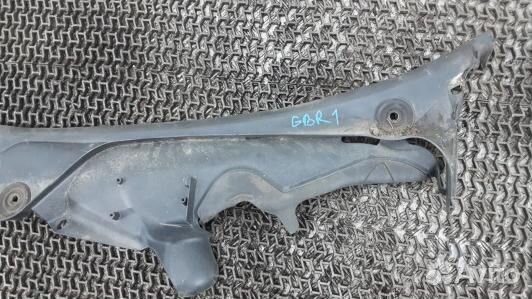 Накладка декоративная (жабо, дождевик) mercedes be