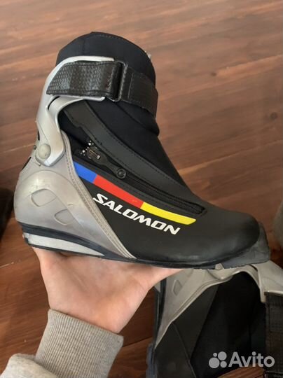 В доставке Лыжные ботинки salomon sns