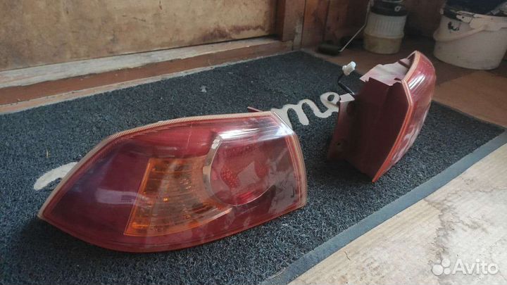 Мицубиси лансер 10 фонарь