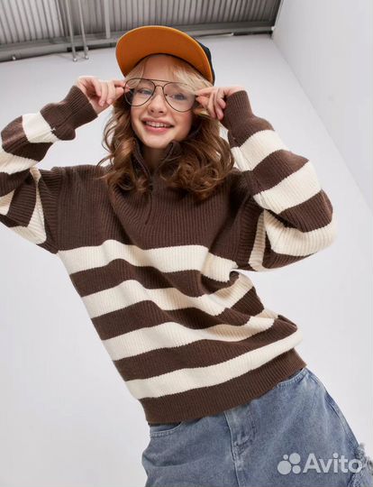 Свитер для девочки оверсайз