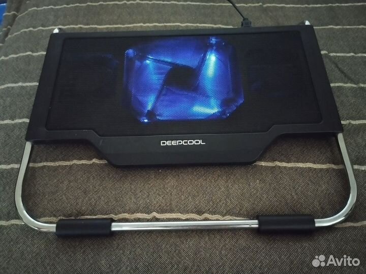 Подставка с охлаждением для ноутбука deepcool