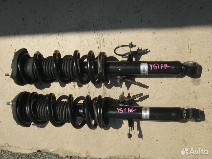 Передние амортизаторы infiniti m25 Nissan fuga y51
