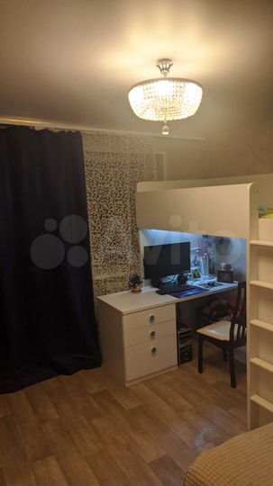 2-к. квартира, 49 м², 1/2 эт.