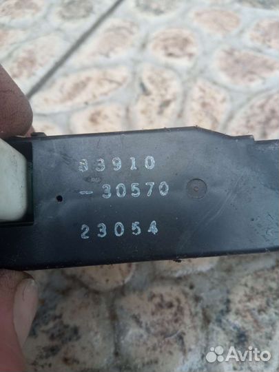 Lexus GS300 Toyota Aristo часы салона