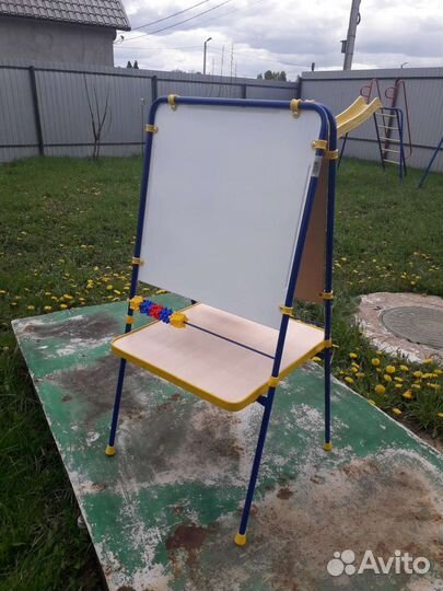 Магнитная доска / мольберт для рисования