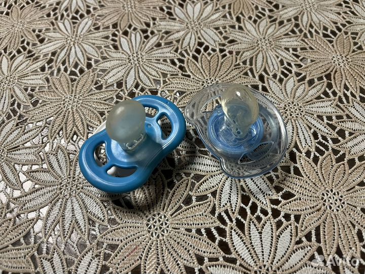 Поильник,бутылока,пустышки avent